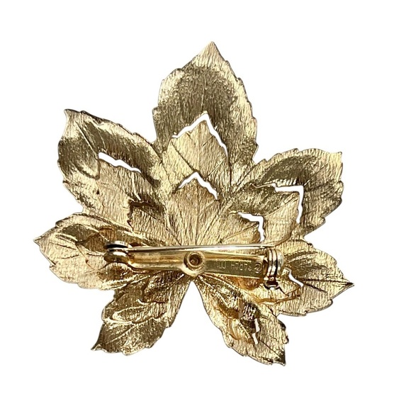 Vintage Sarah Coventry Brooch Earring Set Goldtone Leaf Glamorous Eclectic - Picture 6 of 8